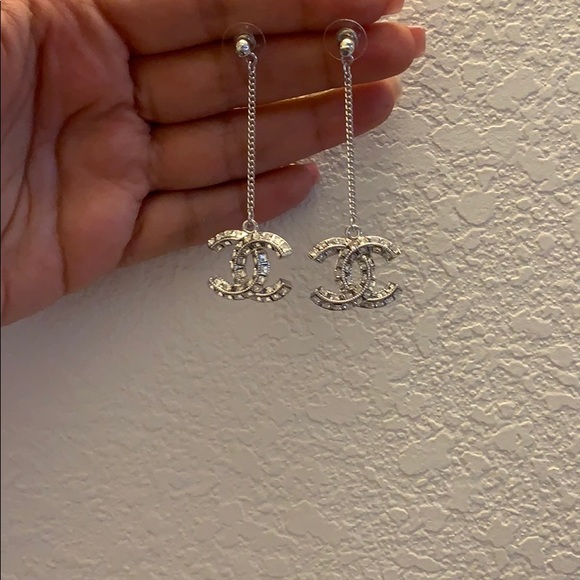 chanel vip gift earrings